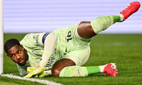 Ман Юнайтед следи Мейнян 