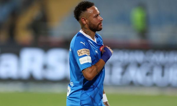 Неймар ще пропусне всички мачове на Сантош на изкуствен терен