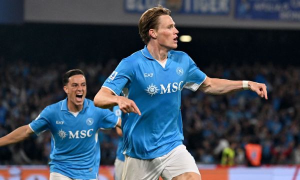 Матич разкритикува Ман Юнайтед за продажбата на Мактоминай 