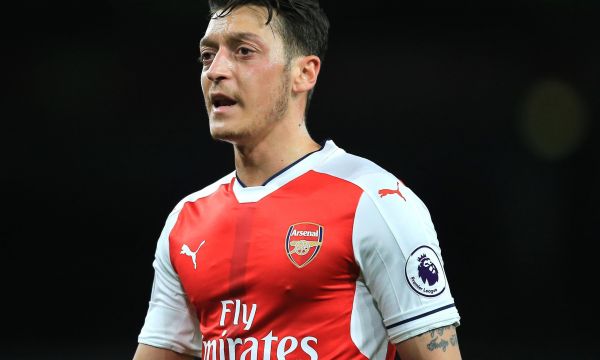 Йозил взе решение да напусне Арсенал 