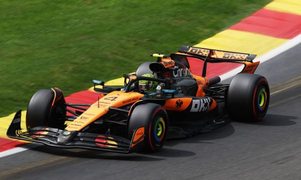 Норис най-бърз във втората тренировка