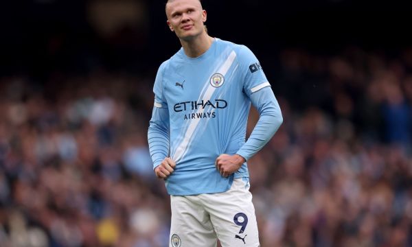 Донарума: Холанд е като извънземен 