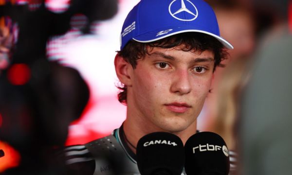 Бащата на Антонели коментира тормоза над сина си