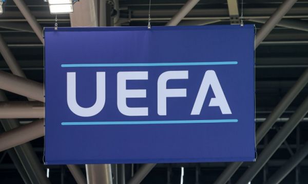 УЕФА иска таван на заплатите във футбола 