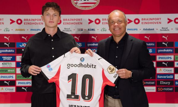 ПСВ обяви трансфера на Ванер