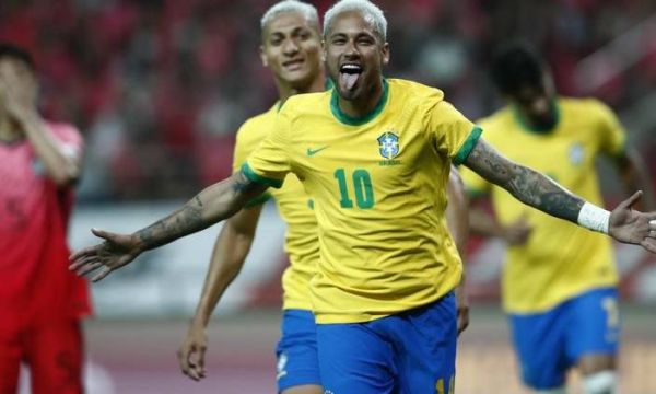 Бразилия вкара пет на Корея в контрола
