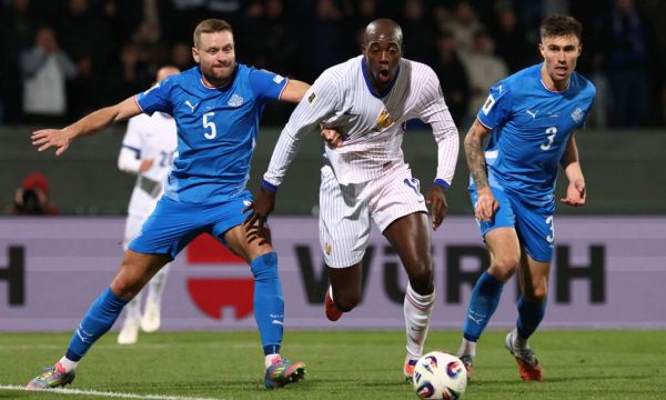 Исландия измъкна точката срещу Франция 