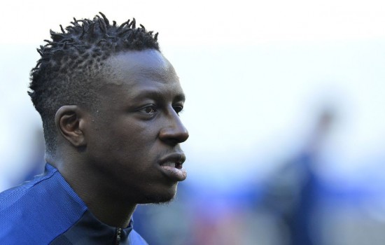 Менди аут за 2-3 седмици 