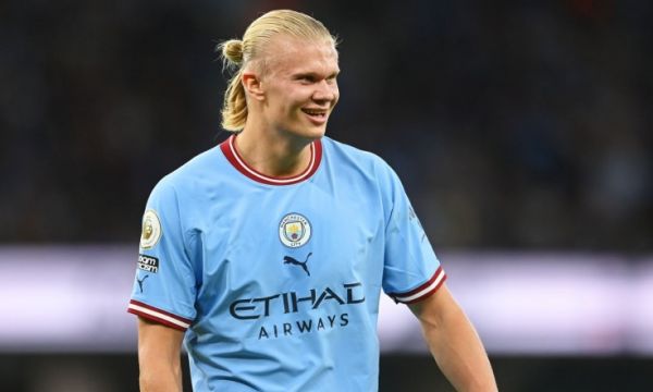   Стана ясна заплатата на Холанд 