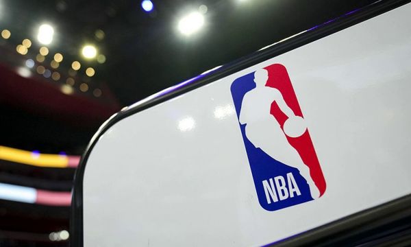 Уориърс спечели серията, Пейсърс започна с победа