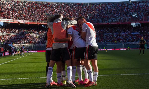 Ривър Плейт спечели Суперкласикото