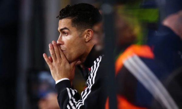  Босовете на Ман Юнайтед спешно се срещат с Тен Хаг