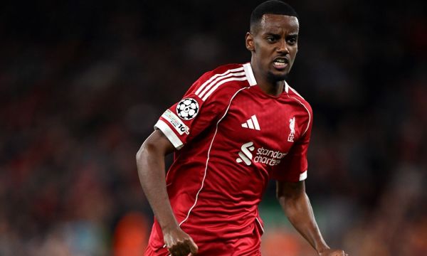 Рууни:  Не бих пуснал Исак на терена