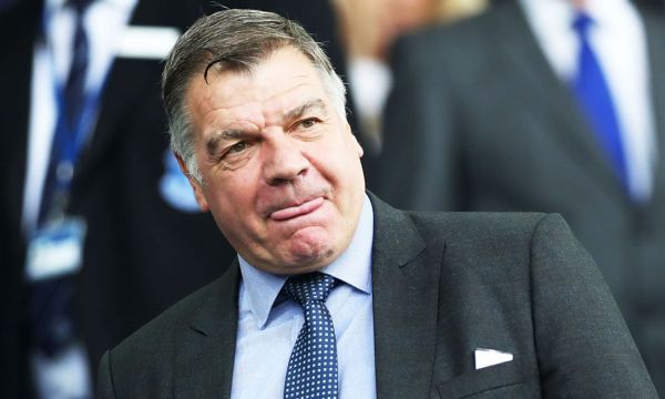 Алърдайс е открит за работа в Уулвърхемптън 