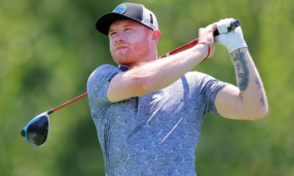 Саул Алварес претърпя операция 