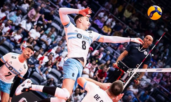 Аржентина победи Южна Корея и оглави групата си