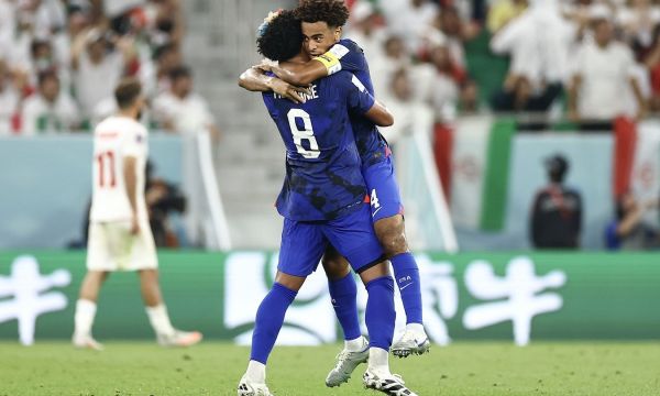 САЩ се класира за финала на Златната купа на КОНКАКАФ