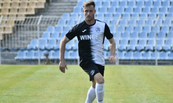 Локо Пловдив се раздели със защитника Милош Петрович