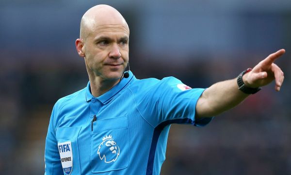 Антъни Тейлър обмислял да се оттегли от съдийството поради обиди