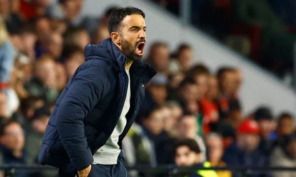 Босовете на Ман Юнайтед продължават да вярват на Аморим