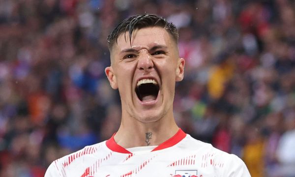 Ман Юнайтед най-накрая отправи оферта за Шешко