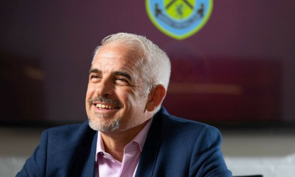 Собствениците на Бърнли купиха Еспаньол