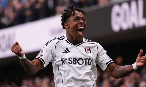 Ливърпул следи крило на Фулъм