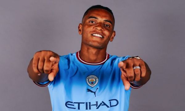  Аканджи: Искам да се докажа в Ман Сити