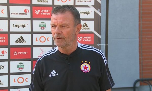 Стойчо Младенов: Ограничен съм с бройката на здрави и подготвени футболисти
