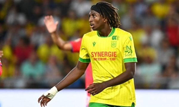 Челси и Астън Вила следят сензация на Нант 