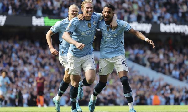 Тотнъм се интересува от крило на Ман Сити 