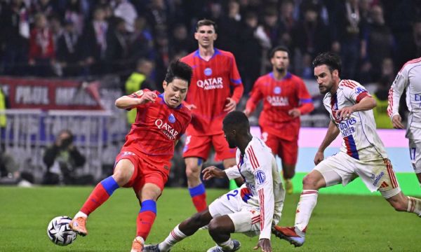 Треньор на Лион: ПСЖ играе с 16 човека, включително VAR