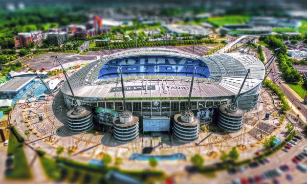 Ливърпул няма да отстъпи на Ман Сити