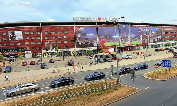 Атлетик ще успее в Прага срещу Славия