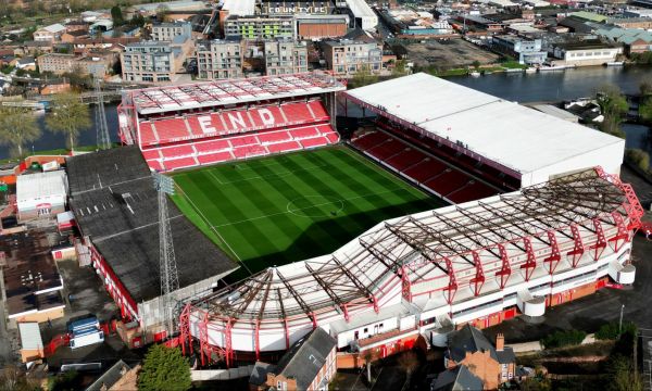 Ман Юнайтед гони четири поред победи