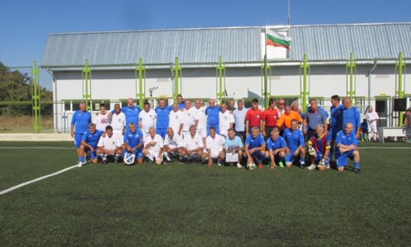 Левски зарадва Ружинци с футболен празник