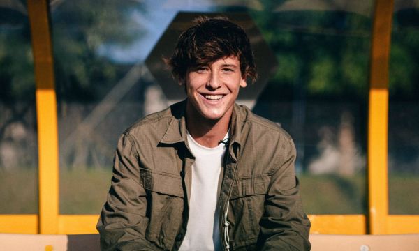 Уулвърхемптън обяви трансфера на 21-годишния Фер Лопес