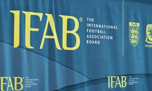 IFAB удължи правилото за петте смени