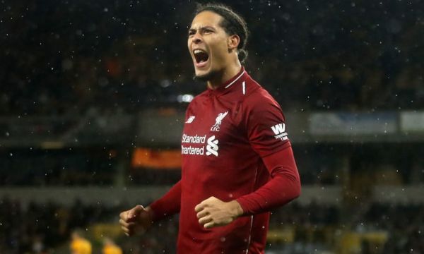 Ван Дайк иска да продължи договора си с Ливърпул