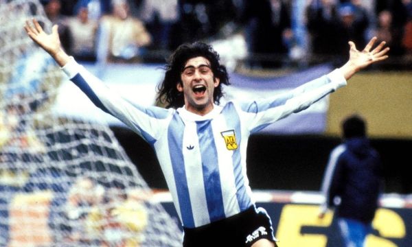 Легенда на Аржентина празнува 65-я си рожден ден