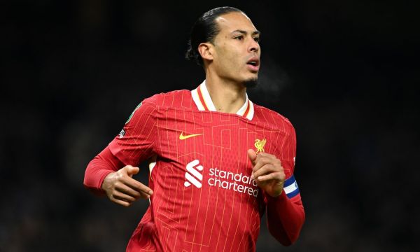 Ван Дайк е разочарован от поведението на феновете на Палас