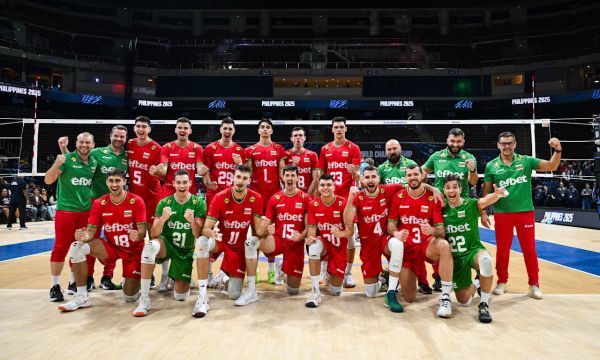 България се класира за 1/8-финалите след победа с 3:2 срещу Словения