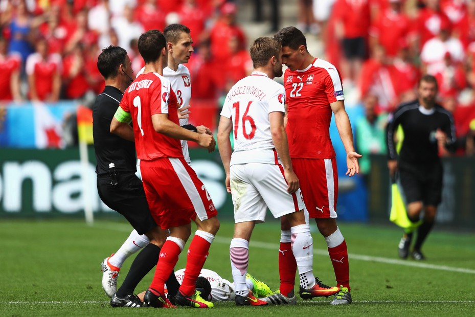 Триумф за Полша след дузпи срещу Швейцария