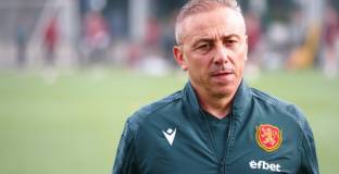 Илиев обяви състава за септемврийските мачове