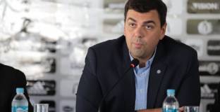 ФИФА пожизнено дисквалифицира президента на Олимпия 