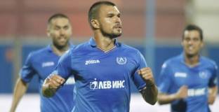 Божинов се завръща в Левски