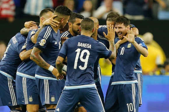 Аржентина се разправи със САЩ и отива на финал (видео)