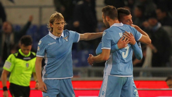 Лацио взе първото дерби срещу Рома (видео)