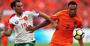 Холандия продължава да мечтае за Световно след победа над България (видео)