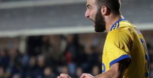 Ювентус загуби първите си точки срещу Аталанта (видео)